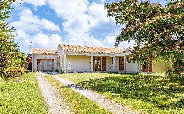 Pavillon - 152 m² - 4 pièces