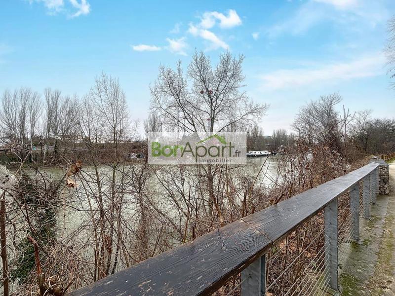 Appartement - 95 m² - 5 pièces