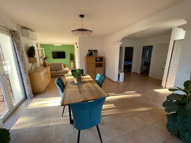 Maison - 93 m² - 5 pièces