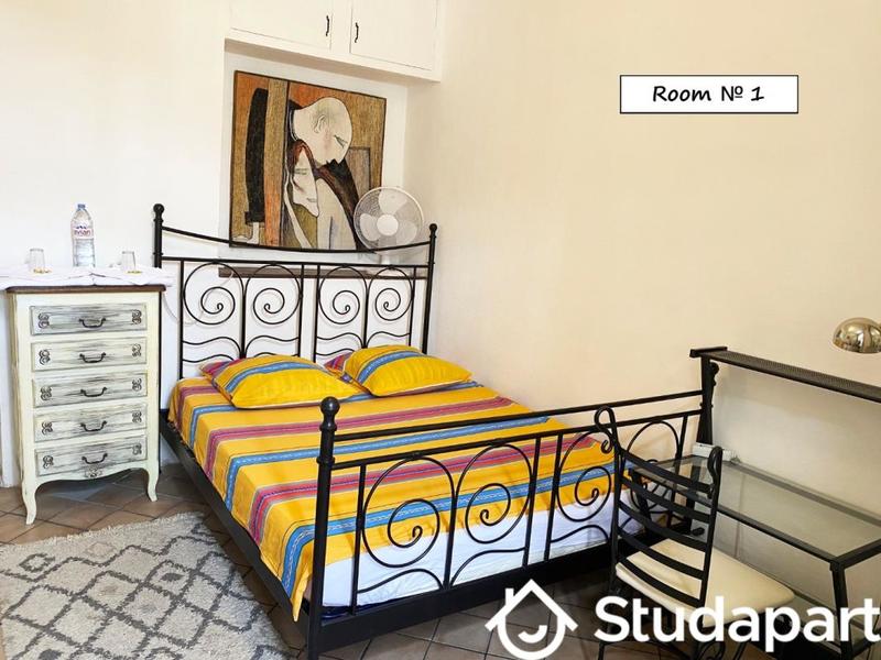 Chambre - 14 m² - 1 pièce