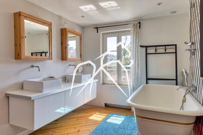 Maison ancienne - 150 m² - 6 pièces