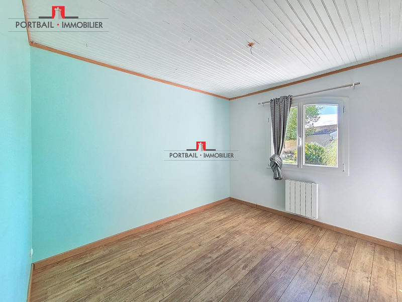 Maison traditionnelle - 240 m² - 6 pièces