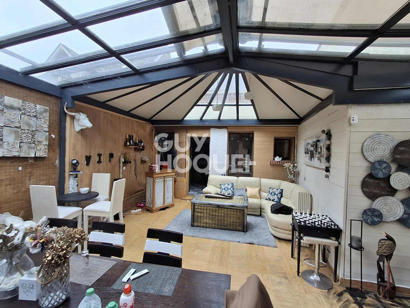 Maison - 229 m² - 8 pièces