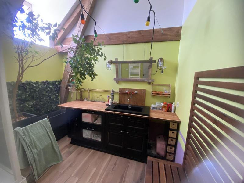 Maison - 260 m² - 8 pièces