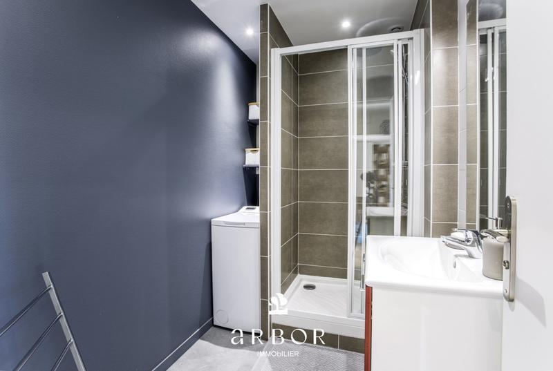 Appartement - 75 m² - 5 pièces