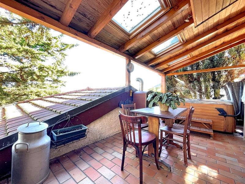 Maison - 192 m² - 5 pièces