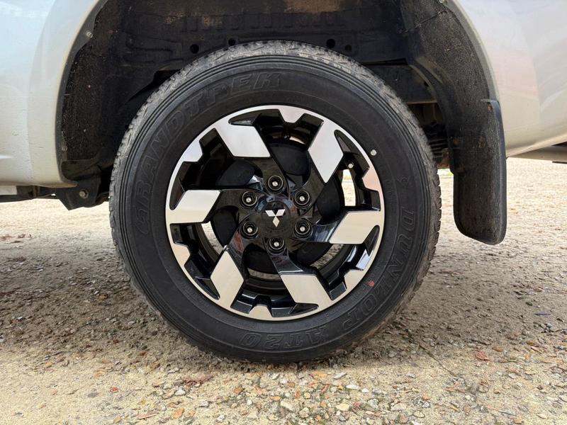 Mitsubishi L200 Kj 2.4 Di-D 154 Ch Garantie 6 Mois / Reprise Possible