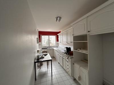Appartement - 77 m² - 3 pièces