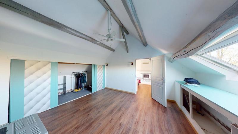 Maison - 570 m² - 15 pièces