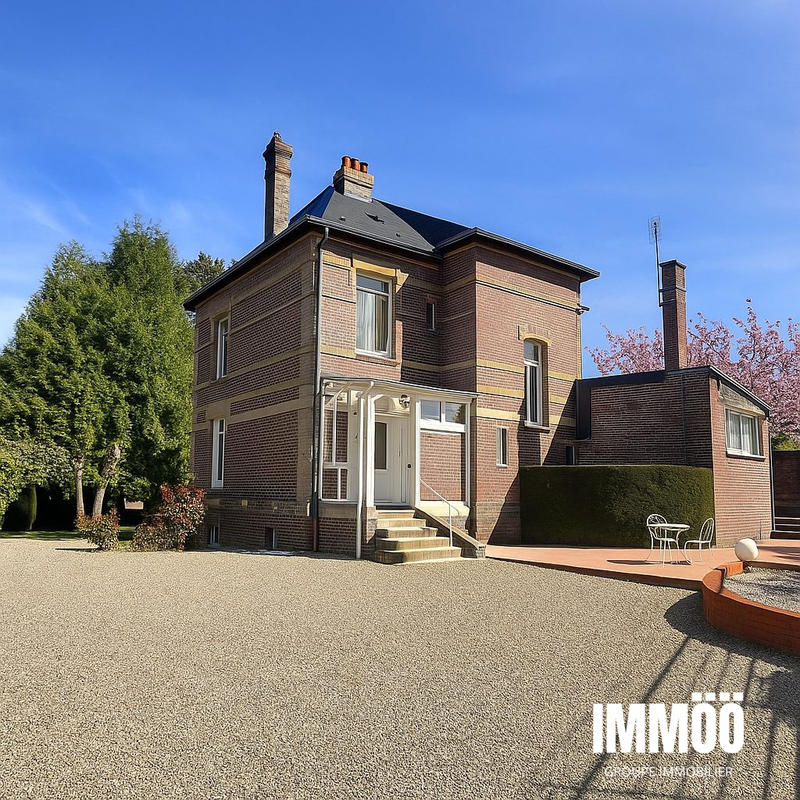 Maison - 265 m² - 6 pièces