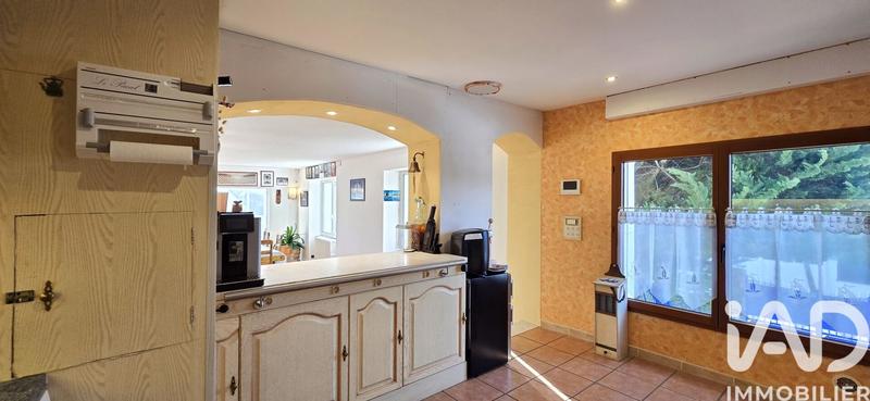 Maison - 216 m² - 7 pièces