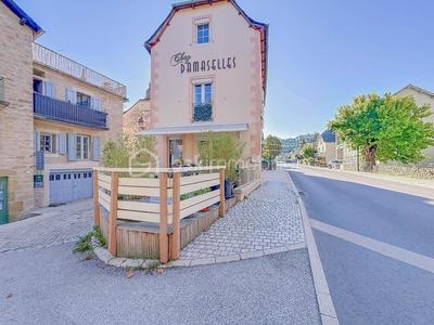 Maison de village - 151 m² - 7 pièces