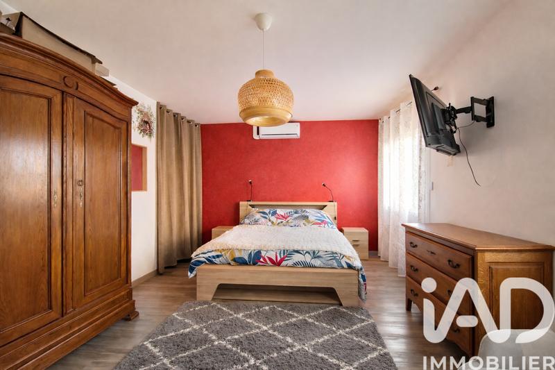 Maison - 218 m² - 7 pièces