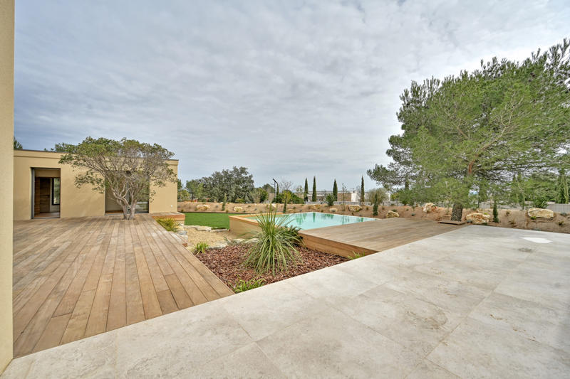 Villa - 197 m² - 7 pièces