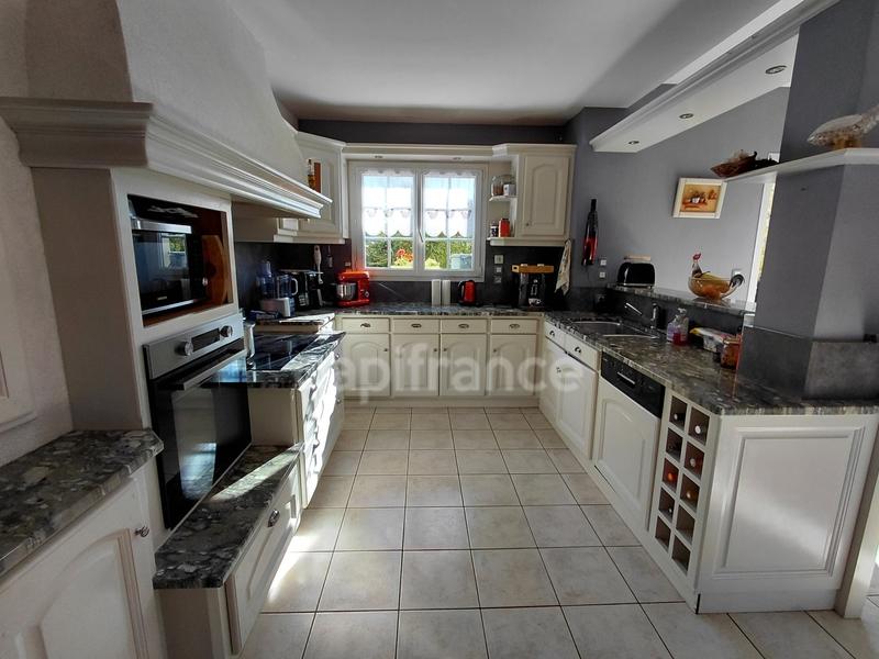 Villa - 295 m² - 8 pièces