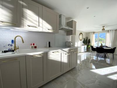 Appartement - 60 m² - 4 pièces