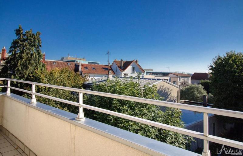 Appartement - 90 m² - 4 pièces