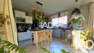 Maison - 166 m² - 6 pièces