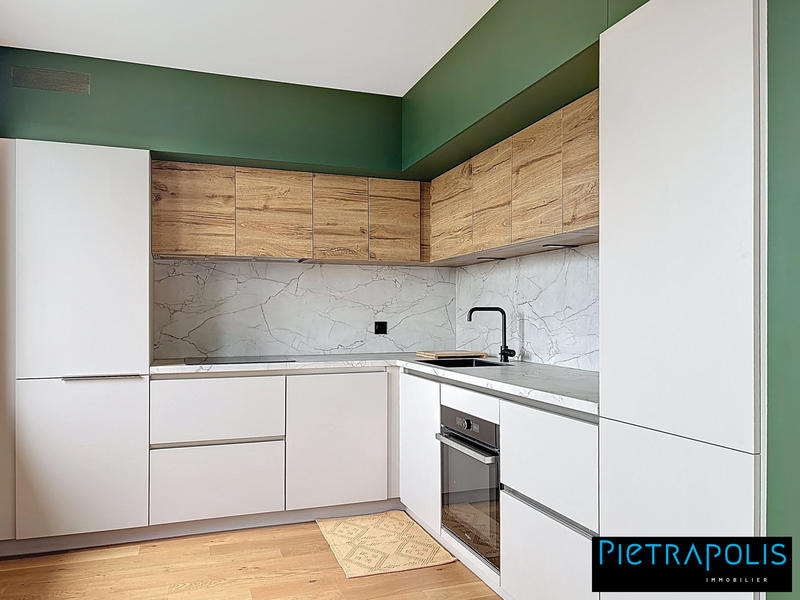 Appartement - 82 m² - 3 pièces