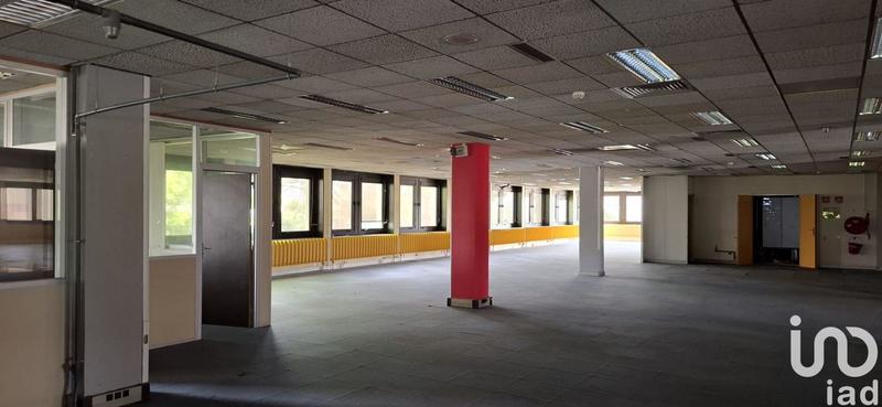 Local commercial - 4 000 m²