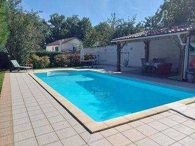 Maison - 123 m² - 7 pièces