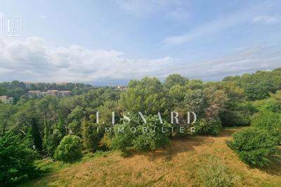 Appartement - 76 m² - 4 pièces