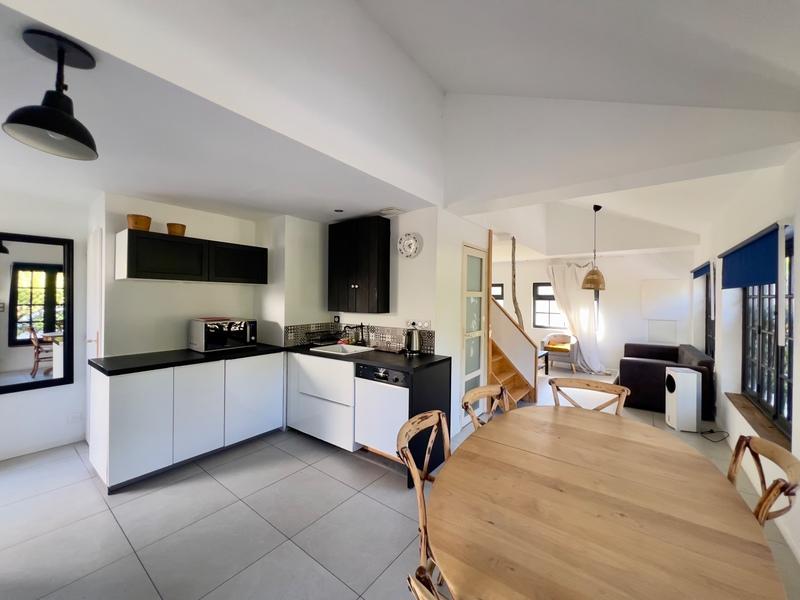 Maison - 157 m² - 8 pièces