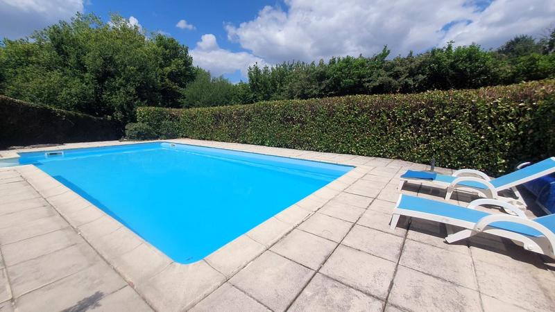 Corps de ferme - 137 m² - 6 pièces