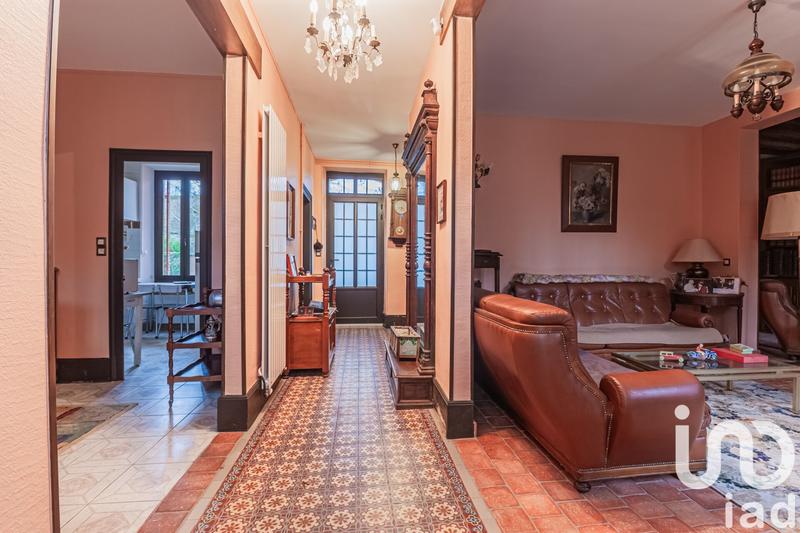 Maison - 252 m² - 10 pièces