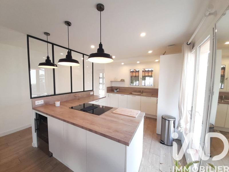 Maison - 90 m² - 3 pièces