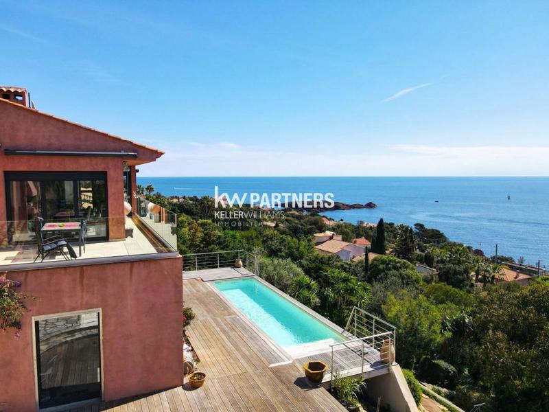 Propriété - 215 m² - 7 pièces