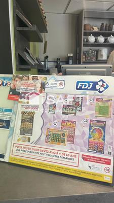 Local commercial - 94 m² - 4 pièces