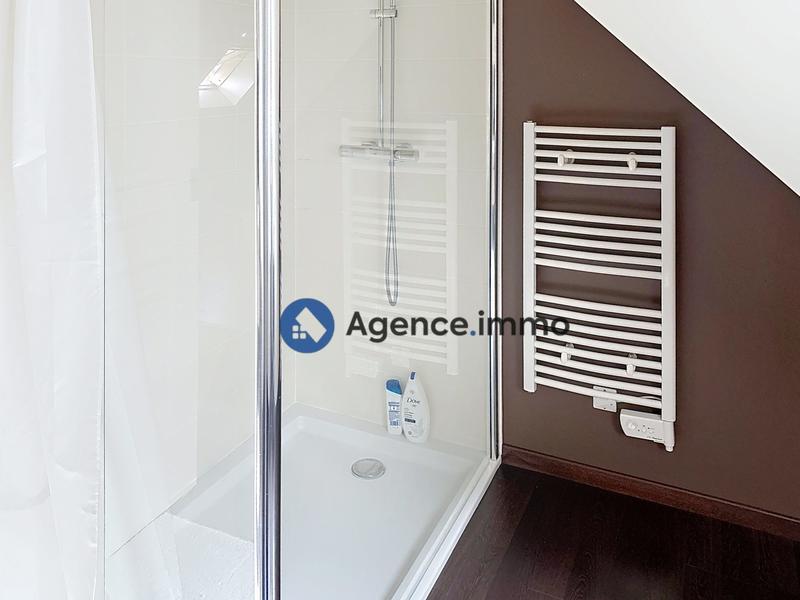 Maison - 192 m² - 6 pièces