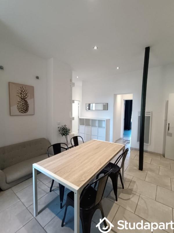 Chambre - 14 m² - 1 pièce