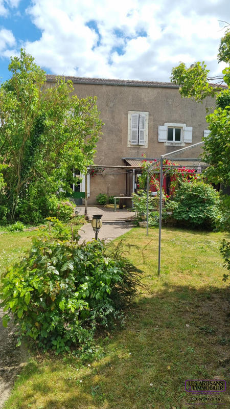 Maison ancienne - 180 m² - 7 pièces