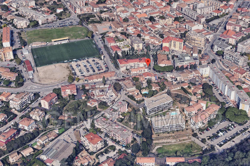 Parking / Garage - 18 m²