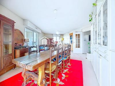 Appartement - 115 m² - 5 pièces