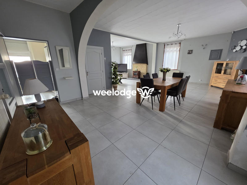 Maison - 163 m² - 6 pièces