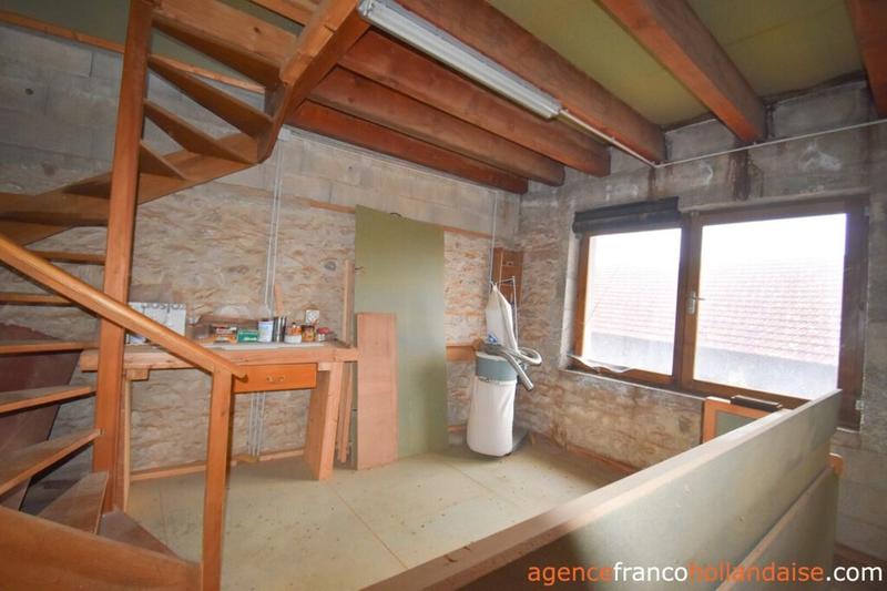 Maison - 117 m² - 9 pièces