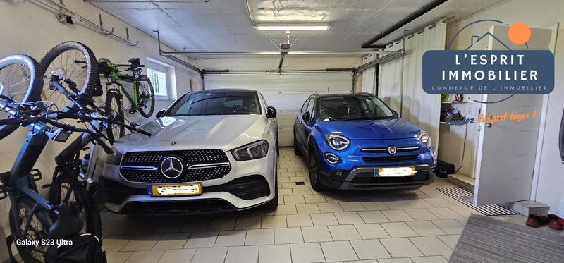 Villa - 225 m² - 6 pièces