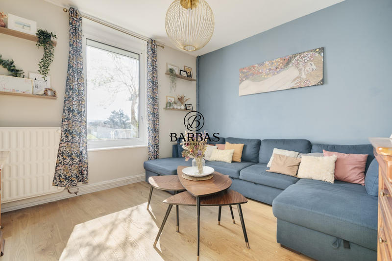 Maison - 101 m² - 5 pièces