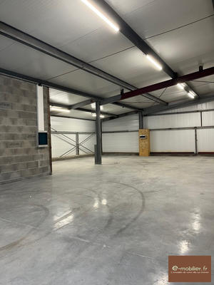 Local d'activités - 248 m²