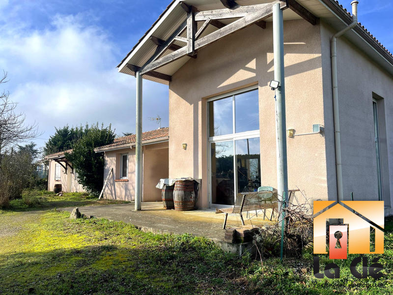 Maison contemporaine - 199 m² - 7 pièces