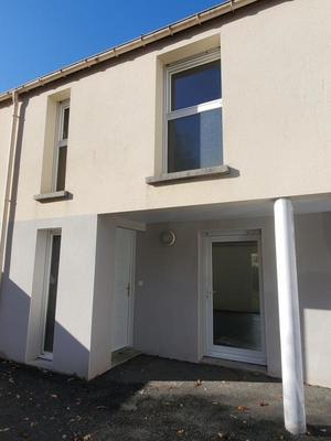 Maison traditionnelle - 70 m² - 3 pièces