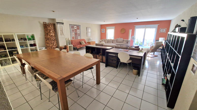 Appartement - 120 m² - 3 pièces