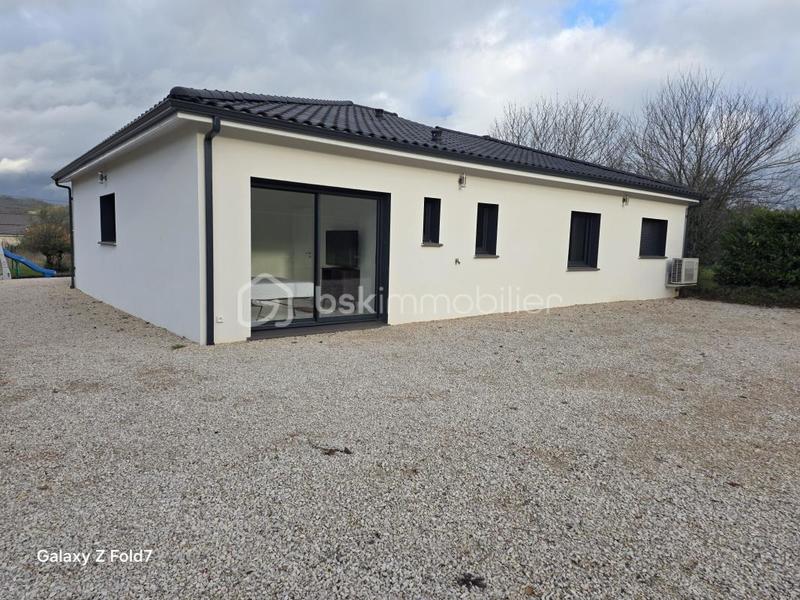 Maison - 100 m² - 4 pièces