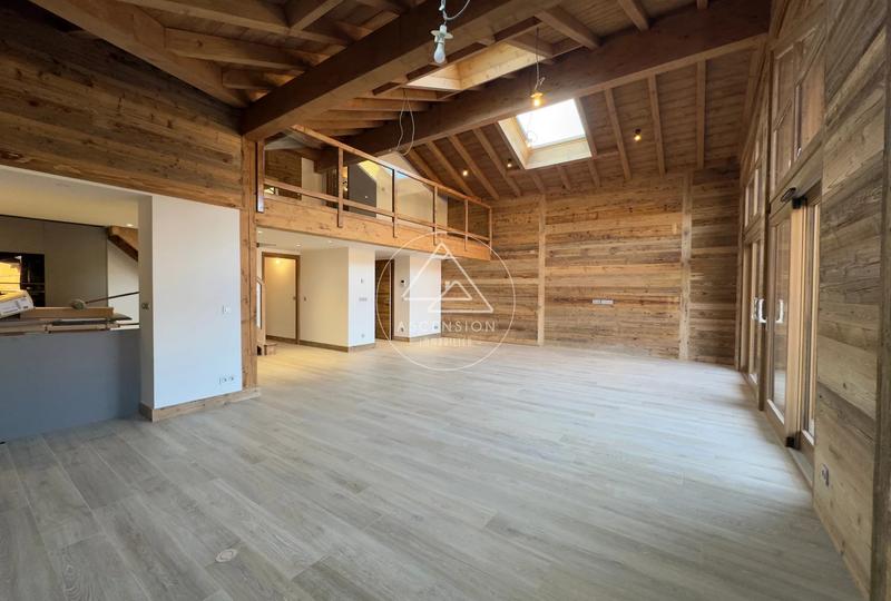 Appartement - 151 m² - 4 pièces