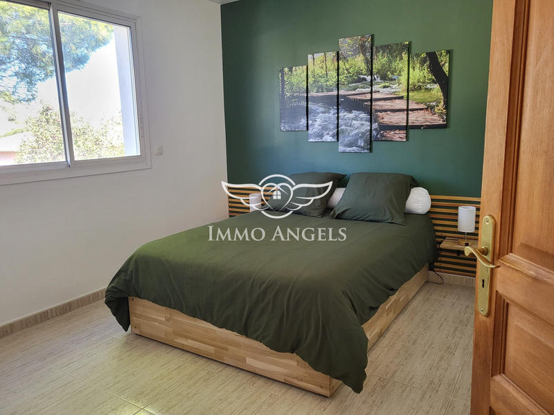 Maison - 192 m² - 8 pièces