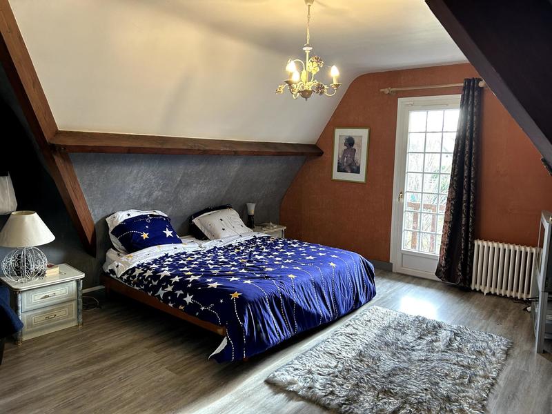 Maison - 180 m² - 6 pièces