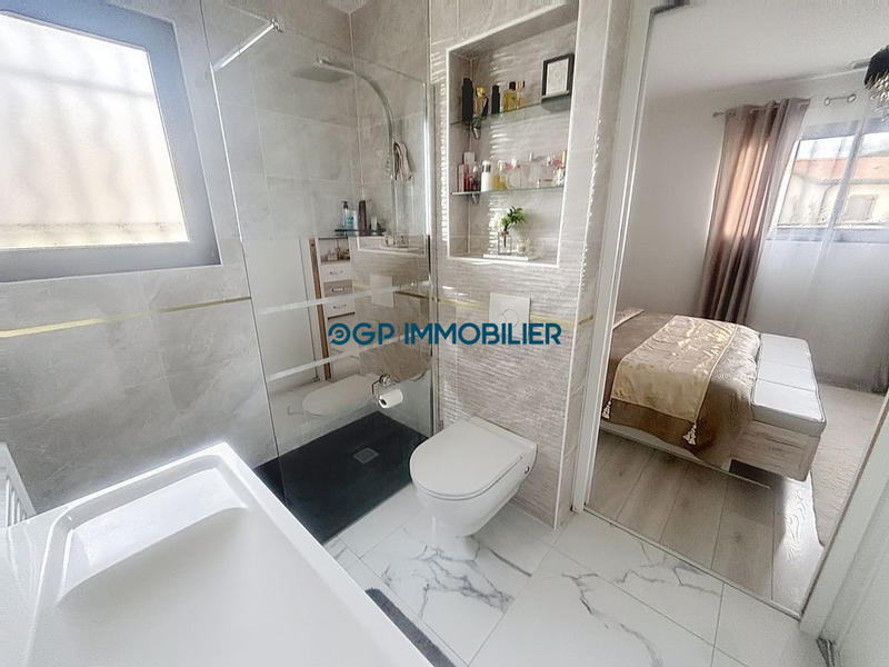 Maison traditionnelle - 152 m² - 6 pièces